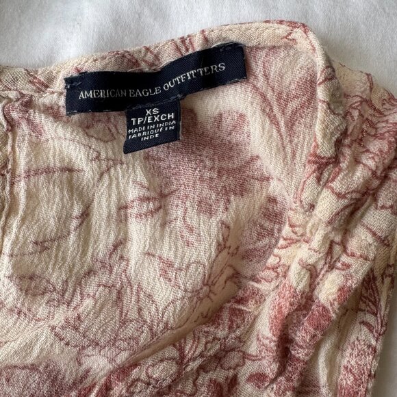 American Eagle floral blouse - Picture 3 of 4